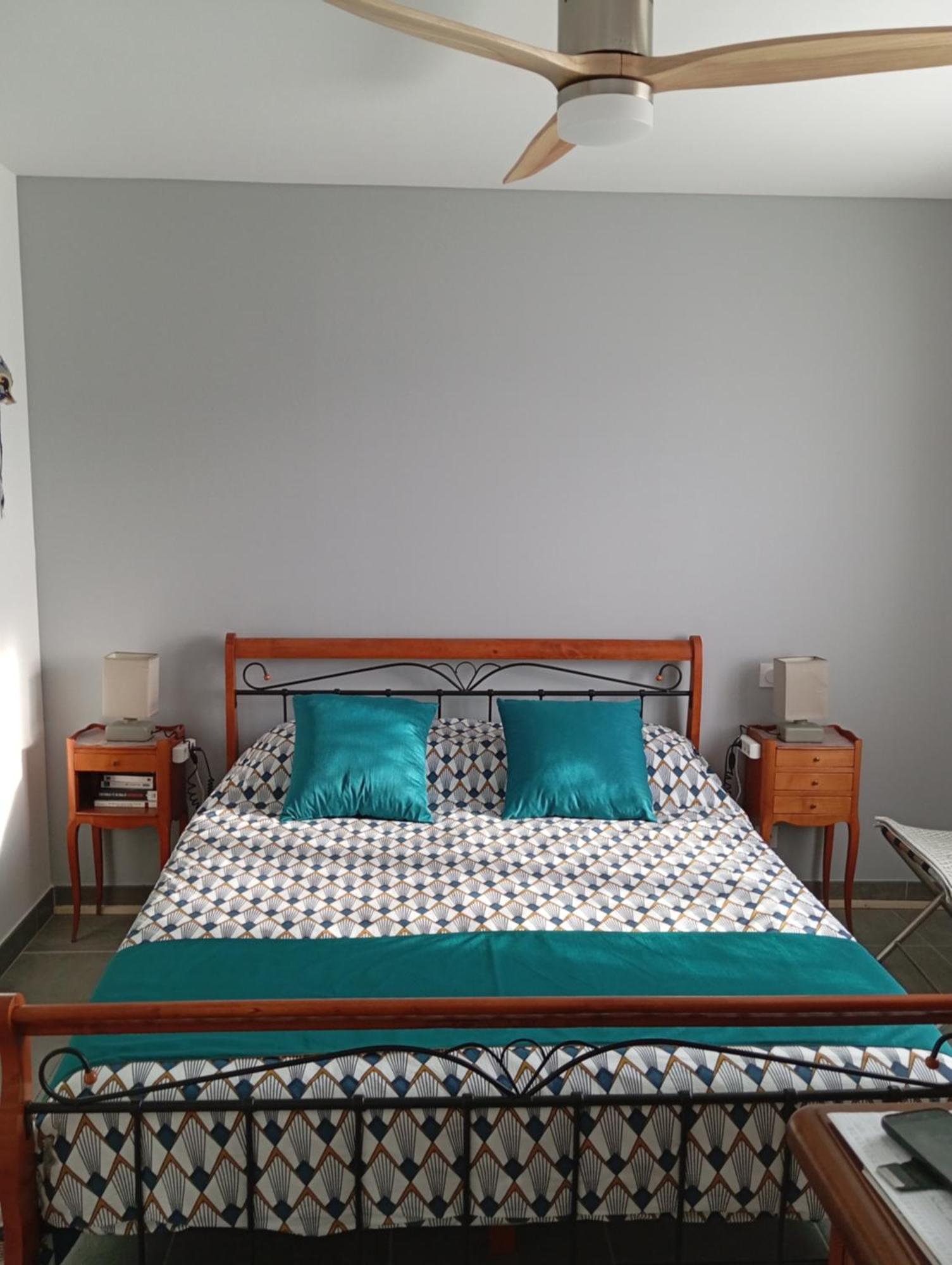 Almendra34480 Bed & Breakfast Magalas Bagian luar foto